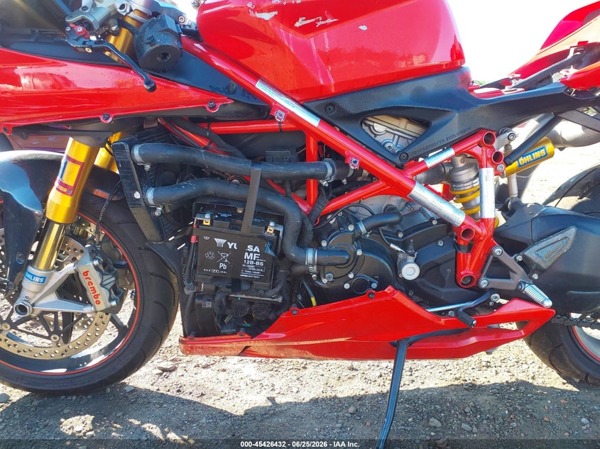 2010 Ducati 1198 VIN ZDM1XBLW4AB026218 IAAI salvage auction — ALL OVER, Salvage (Pennsylvania), sold $2,850 on 2026-07-28 (photo 9)