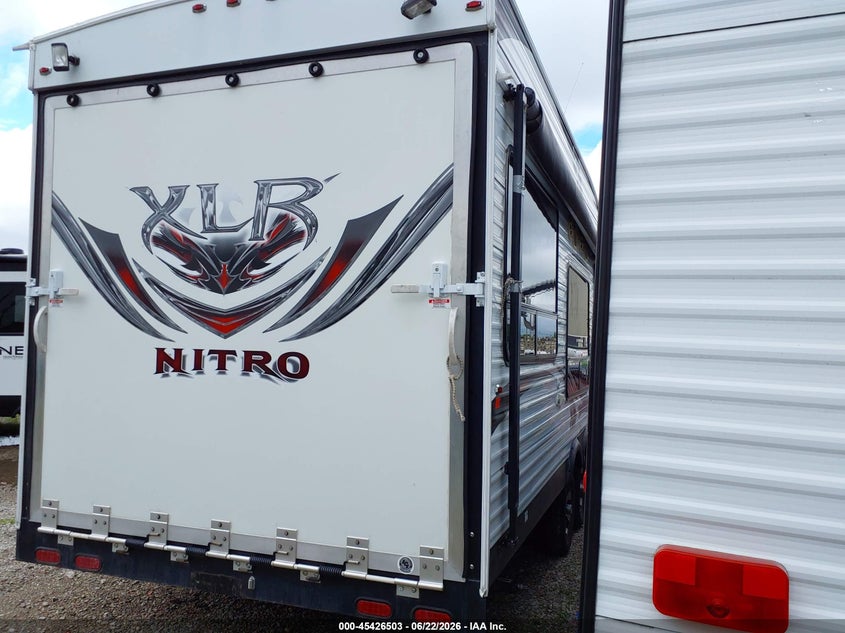 2012 Forest river Xlr VIN 4X4TXLC22CM600159 IAAI salvage auction — SIDE, Scrap (Michigan), sold $25 on 2026-07-29 (photo 4)