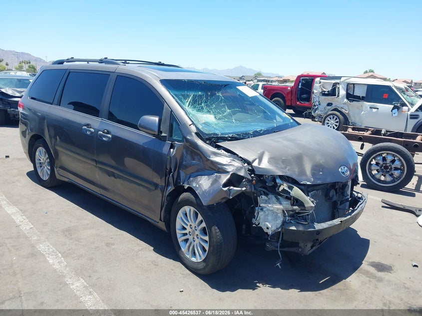 2011 Toyota Sienna VIN 5TDYK3DC0BS170202 IAAI salvage auction — RIGHT FRONT, Salvage (Arizona), sold $1,075 on 2026-07-28 (photo 1)