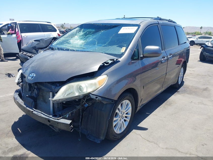 2011 Toyota Sienna VIN 5TDYK3DC0BS170202 IAAI salvage auction — RIGHT FRONT, Salvage (Arizona), sold $1,075 on 2026-07-28 (photo 2)