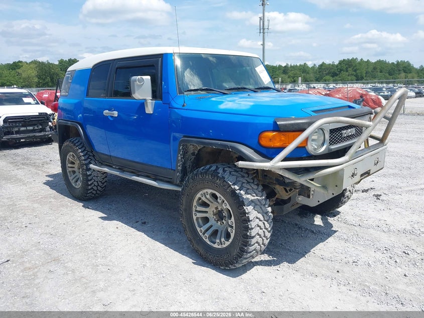 2007 Toyota Fj cruiser VIN JTEBU11F470021932 IAAI salvage auction — MECHANICAL, Rebuildable (Florida), sold $8,900 on 2026-07-07 (photo 1)