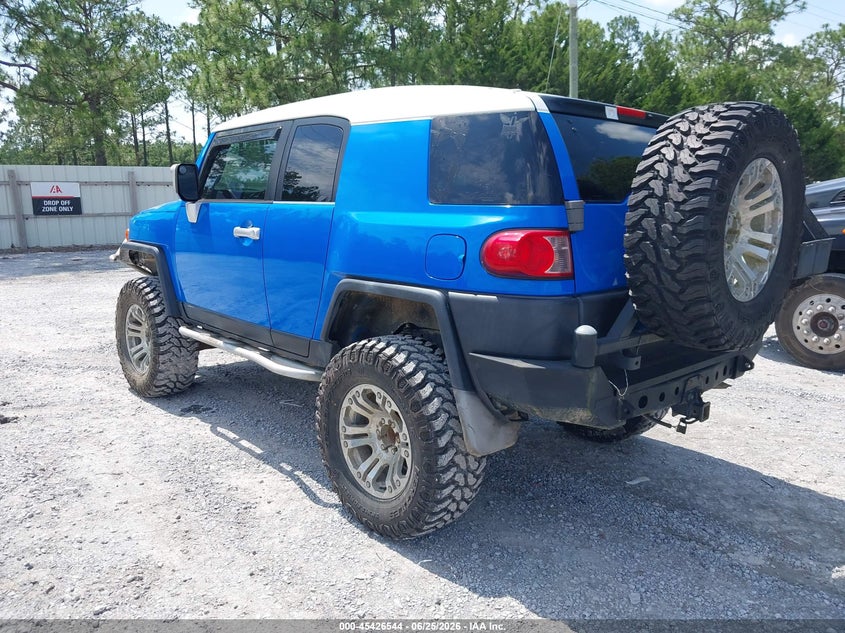2007 Toyota Fj cruiser VIN JTEBU11F470021932 IAAI salvage auction — MECHANICAL, Rebuildable (Florida), sold $8,900 on 2026-07-07 (photo 3)