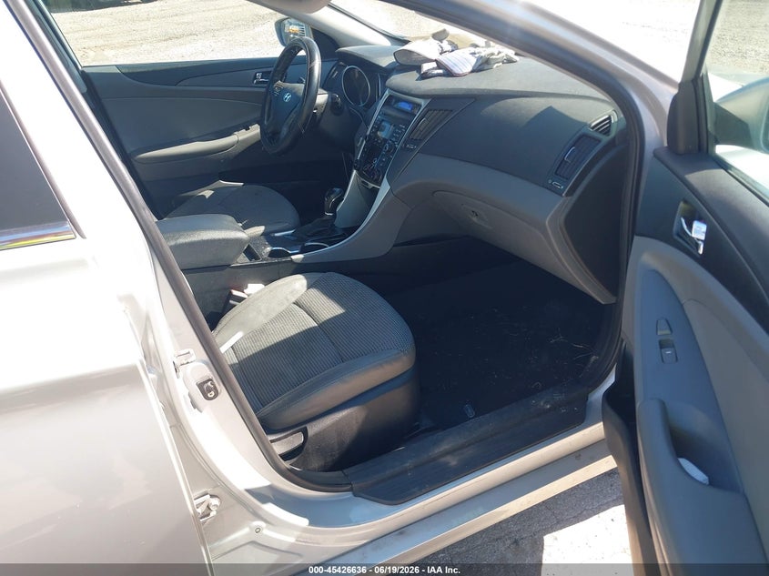 2011 Hyundai Sonata VIN 5NPEC4AC3BH027728 IAAI salvage auction — SIDE, Salvage (Illinois), sold $250 on 2026-07-20 (photo 5)