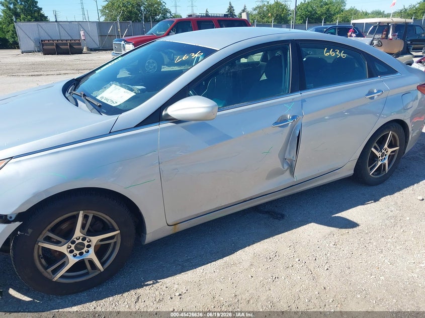 2011 Hyundai Sonata VIN 5NPEC4AC3BH027728 IAAI salvage auction — SIDE, Salvage (Illinois), sold $250 on 2026-07-20 (photo 6)