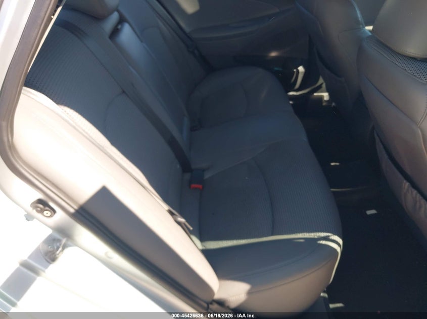 2011 Hyundai Sonata VIN 5NPEC4AC3BH027728 IAAI salvage auction — SIDE, Salvage (Illinois), sold $250 on 2026-07-20 (photo 8)