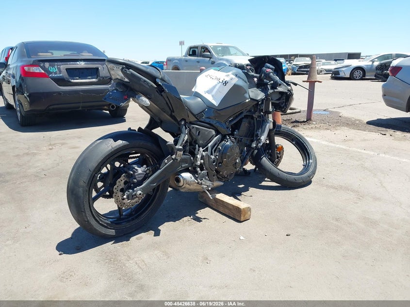 2024 Kawasaki Ninja VIN ML5EXEP18RDAC3215 IAAI salvage auction — LEFT FRONT, Wait Title, sold $700 on 2026-10-06 (photo 4)