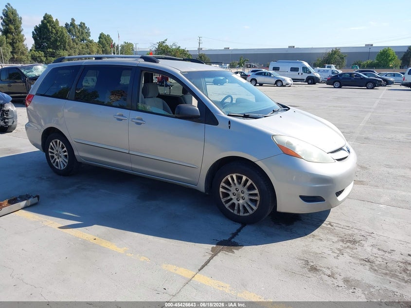 2008 Toyota Sienna VIN 5TDZK23C18S209226 IAAI salvage auction — NORMAL WEAR, Clear - Dealer Only (California), sold $650 on 2026-07-20 (photo 1)