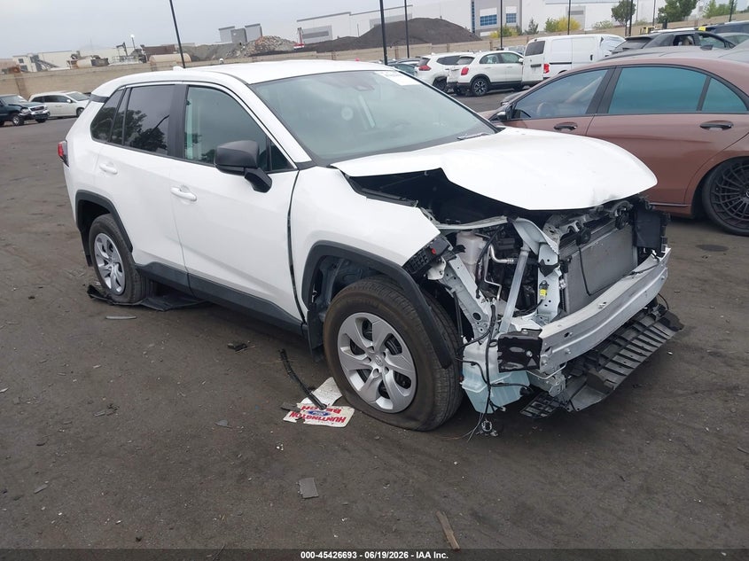 2024 Toyota Rav 4 VIN 2T3H1RFV5RW354368 IAAI salvage auction — FRONT END, Salvage Title, sold $10,600 on 2026-07-31 (photo 1)