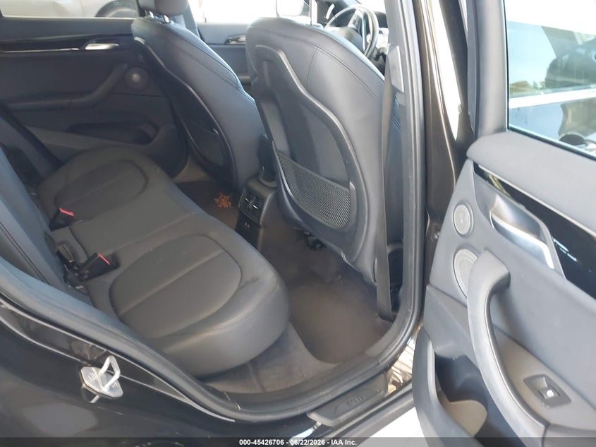 2019 BMW X1 VIN WBXHT3C58K5L36023 IAAI salvage auction — SIDE, Salvage Title, sold $5,200 on 2026-07-11 (photo 8)