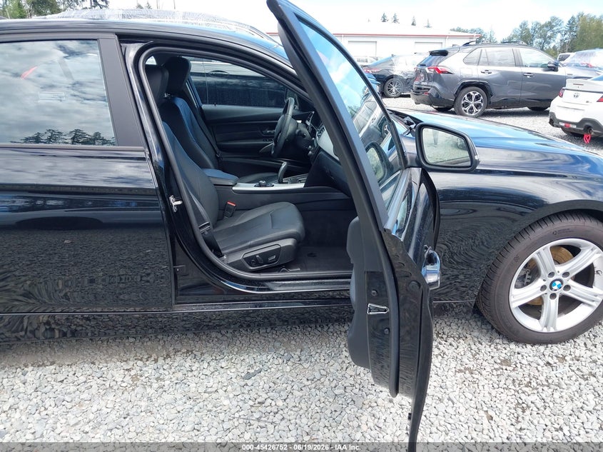 2013 BMW 3er VIN WBA3C1G57DNR45383 IAAI salvage auction — SIDE, Bill Of Sale (Washington), sold $2,250 on 2026-07-15 (photo 5)