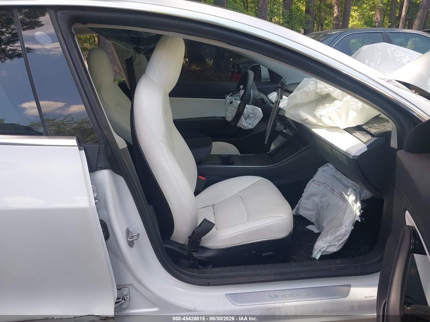 2019 Tesla Model 3 VIN 5YJ3E1EA0KF445073 IAAI salvage auction — FRONT END, Salvage Title, sold $1,550 on 2026-07-16 (photo 5)