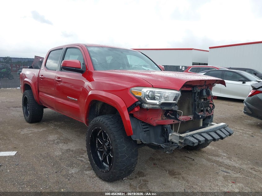 2017 Toyota Tacoma VIN 5TFCZ5AN1HX066859 — IAAI salvage auction photo
