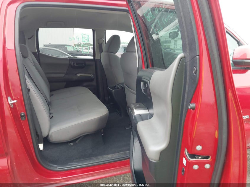 2017 Toyota Tacoma VIN 5TFCZ5AN1HX066859 IAAI salvage auction — FRONT END, Salvage Title, sold $10,300 on 2026-08-01 (photo 8)