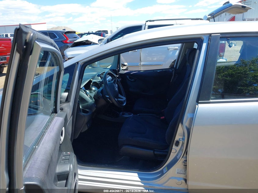 2013 Honda Fit VIN JHMGE8H56DC058907 IAAI salvage auction — SIDE, Bill Of Sale (Washington), sold $1,575 on 2026-07-14 (photo 5)