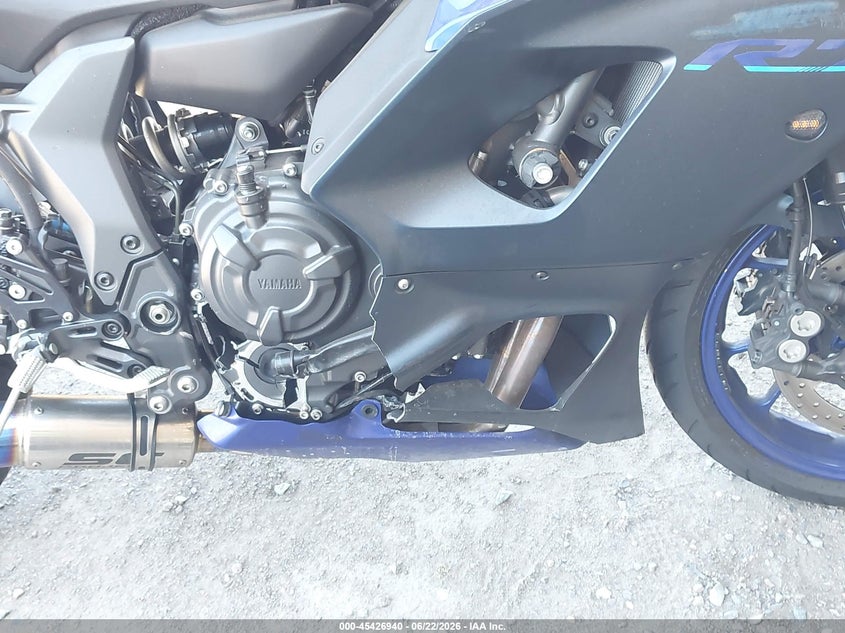 2022 Yamaha VIN JYARM38Y5NA000659 IAAI salvage auction — RIGHT SIDE, Salvage Title, sold $2,500 on 2026-08-03 (photo 6)