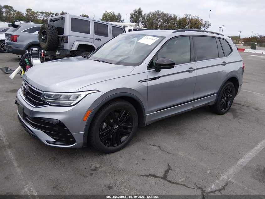 2022 Volkswagen Tiguan VIN 3VV8B7AX4NM083360 IAAI salvage auction — RIGHT FRONT, Salvage (California), sold $11,575 on 2026-07-27 (photo 2)