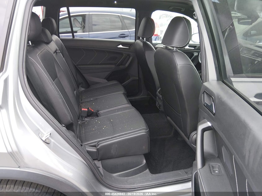 2022 Volkswagen Tiguan VIN 3VV8B7AX4NM083360 IAAI salvage auction — RIGHT FRONT, Salvage (California), sold $11,575 on 2026-07-27 (photo 8)