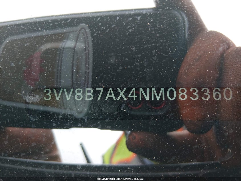 2022 Volkswagen Tiguan VIN 3VV8B7AX4NM083360 IAAI salvage auction — RIGHT FRONT, Salvage (California), sold $11,575 on 2026-07-27 (photo 9)