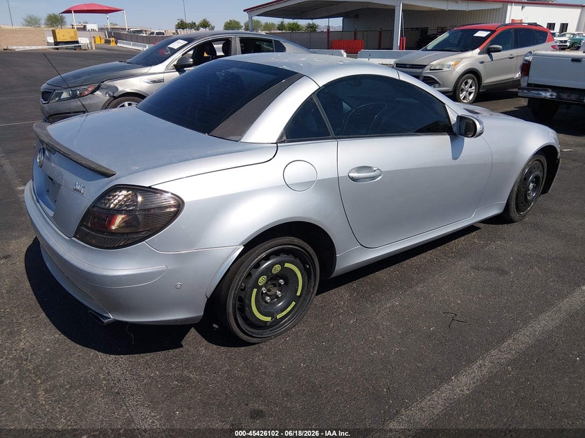 2005 Mercedes-benz Slk-class VIN WDBWK56F75F048045 IAAI salvage auction — NORMAL WEAR, Clear (Nevada), sold $25 on 2026-07-17 (photo 4)