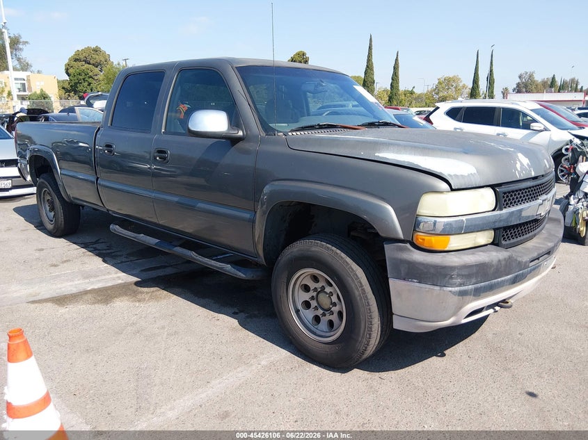 2002 Chevrolet Silverado 2500 VIN 1GCHK23U32F197740 IAAI salvage auction — THEFT, Salvage (California), sold $1,650 on 2026-07-09 (photo 1)