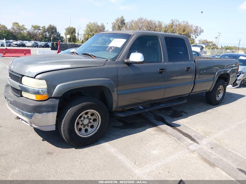 2002 Chevrolet Silverado 2500 VIN 1GCHK23U32F197740 IAAI salvage auction — THEFT, Salvage (California), sold $1,650 on 2026-07-09 (photo 2)
