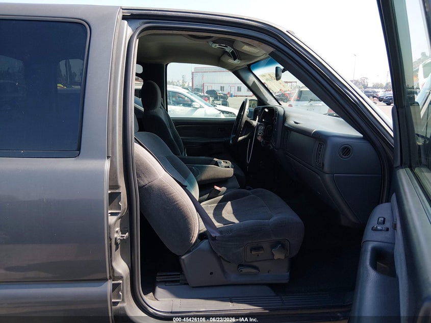 2002 Chevrolet Silverado 2500 VIN 1GCHK23U32F197740 IAAI salvage auction — THEFT, Salvage (California), sold $1,650 on 2026-07-09 (photo 5)