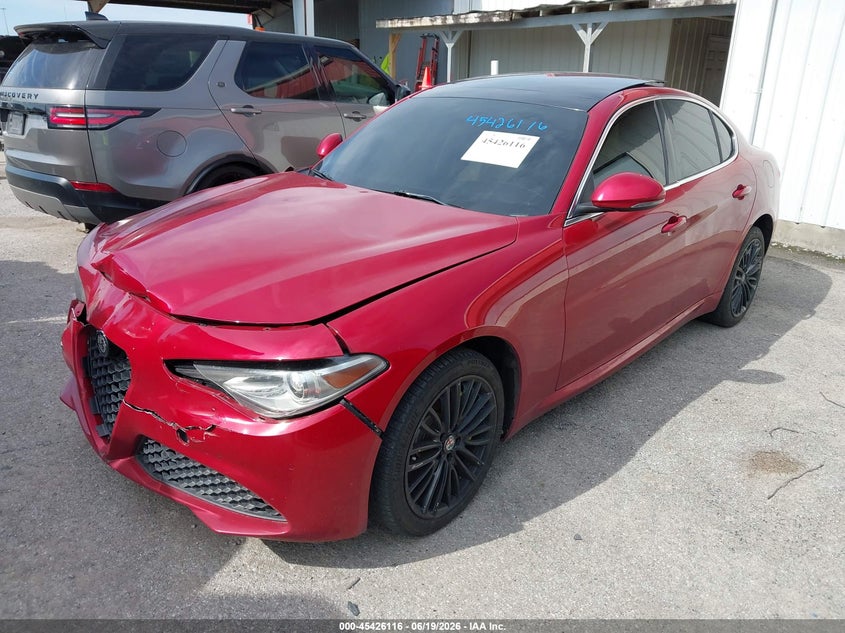2017 Alfa romeo Giulia VIN ZARFAEEN8H7550242 IAAI salvage auction — NORMAL WEAR, Clear (Montana), sold $2,300 on 2026-07-30 (photo 2)