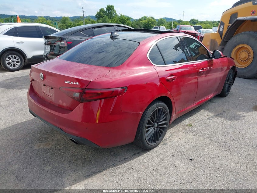 2017 Alfa romeo Giulia VIN ZARFAEEN8H7550242 IAAI salvage auction — NORMAL WEAR, Clear (Montana), sold $2,300 on 2026-07-30 (photo 4)