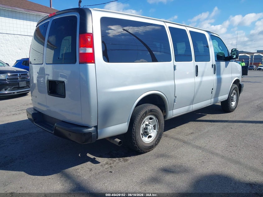 2020 Chevrolet Express 2500 VIN 1GAWGEFP3L1266384 IAAI salvage auction — NORMAL WEAR, Sf97 (New York), sold $14,425 on 2026-07-31 (photo 4)