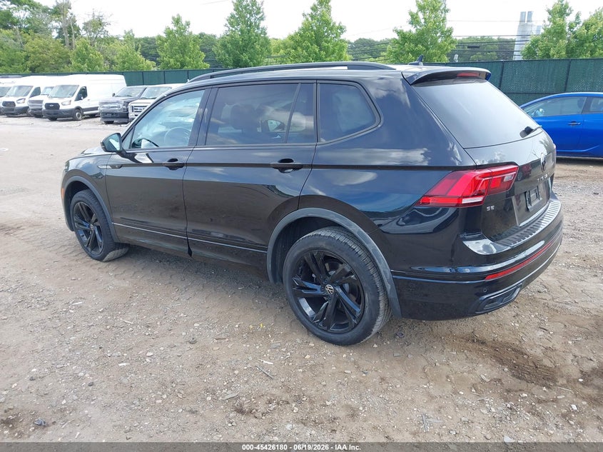 2024 Volkswagen Tiguan VIN 3VV8B7AX1RM161728 IAAI salvage auction — LEFT REAR, Salvage Title, sold $14,500 on 2026-09-01 (photo 3)