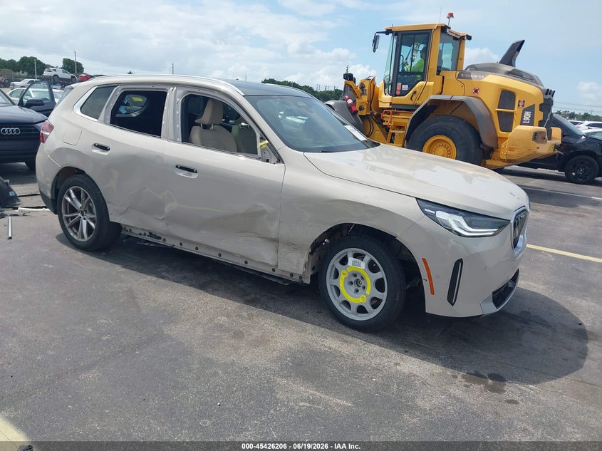 2025 BMW X3 VIN 5UX53GP09S9032728 IAAI salvage auction — RIGHT SIDE, Rebuildable (Florida), sold $25,500 on 2026-07-23 (photo 1)