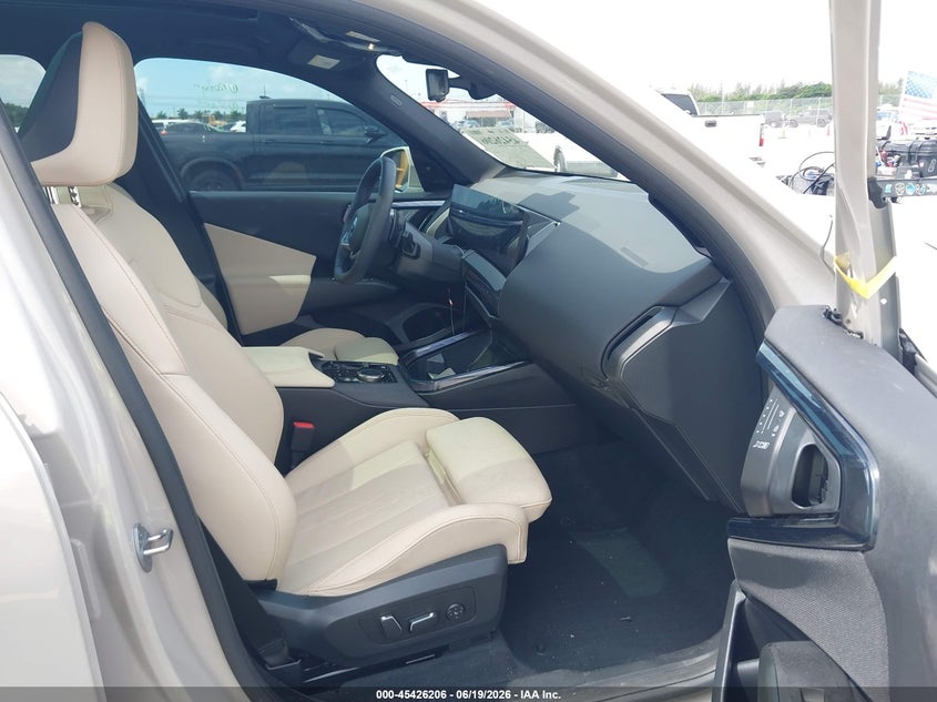 2025 BMW X3 VIN 5UX53GP09S9032728 IAAI salvage auction — RIGHT SIDE, Rebuildable (Florida), sold $25,500 on 2026-07-23 (photo 5)