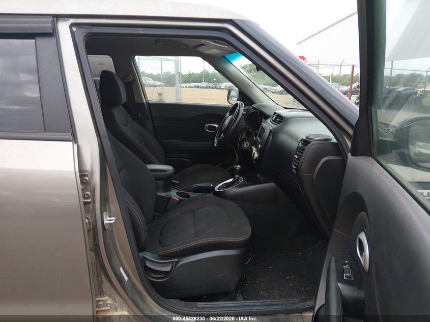 2017 Kia Soul VIN KNDJN2A23H7497050 IAAI salvage auction — NORMAL WEAR, Clear (Mississippi), sold $800 on 2026-08-01 (photo 5)