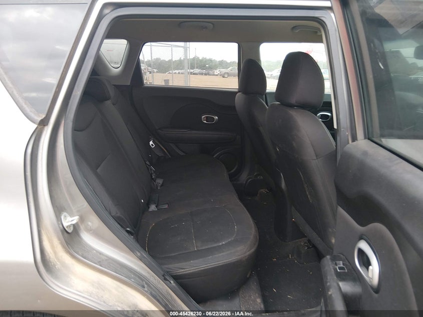 2017 Kia Soul VIN KNDJN2A23H7497050 IAAI salvage auction — NORMAL WEAR, Clear (Mississippi), sold $800 on 2026-08-01 (photo 8)