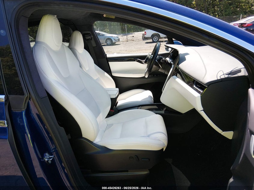 2020 Tesla Model x VIN 5YJXCBE28LF234162 IAAI salvage auction — REAR END, Salvage - 75% Or Less (Maryland), sold $15,300 on 2026-07-09 (photo 5)