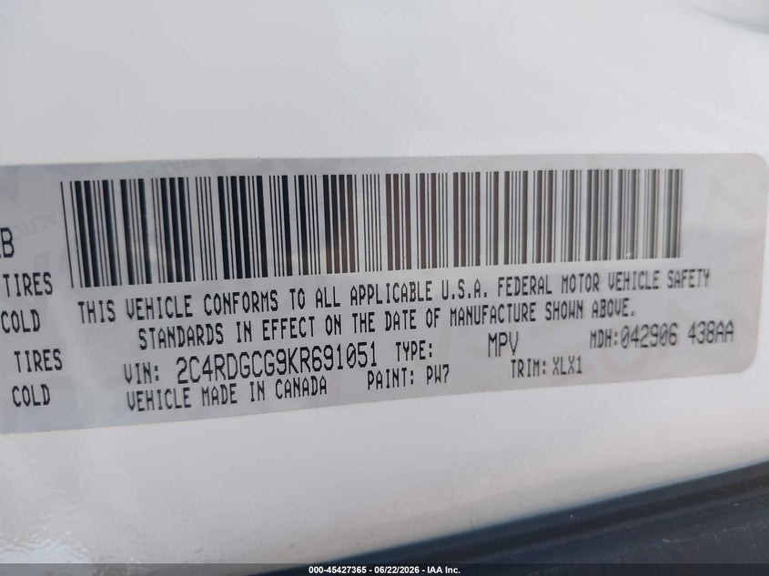 2019 Dodge Caravan VIN 2C4RDGCG9KR691051 IAAI salvage auction — RIGHT FRONT, Salvage (California), sold $1,600 on 2026-07-05 (photo 9)