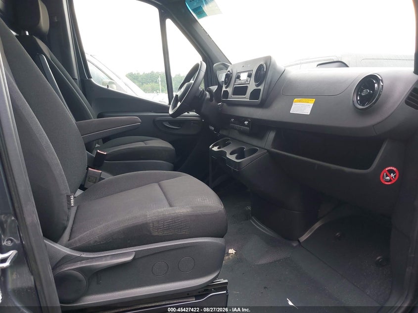 2026 Mercedes-benz Sprinter VIN W1Y4KBHY2TT602365 IAAI salvage auction — ALL OVER, Salvage Title, sold $14,650 on 2026-09-11 (photo 5)