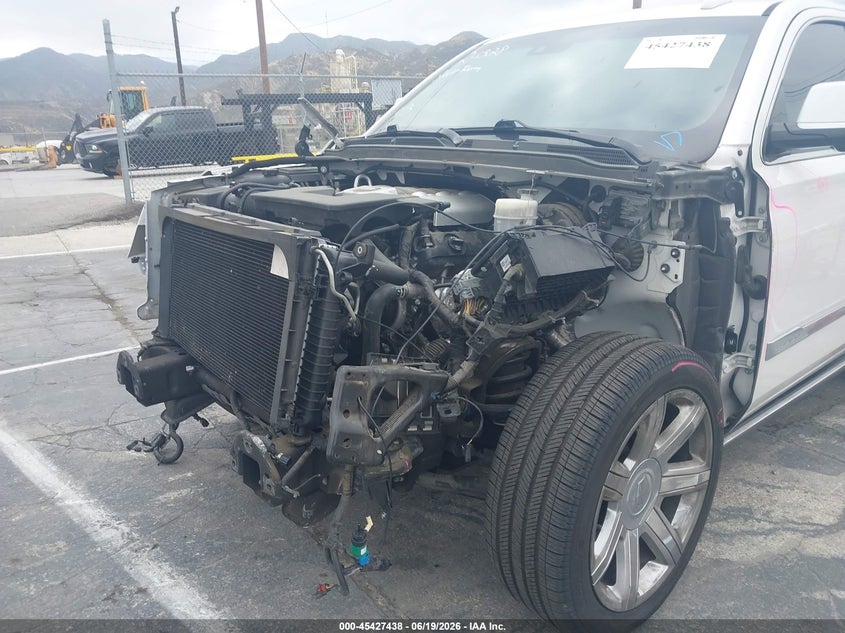 2019 Cadillac Escalade VIN 1GYS4CKJ6KR259508 IAAI salvage auction — FRONT END, Salvage Title, sold $10,100 on 2026-07-29 (photo 6)
