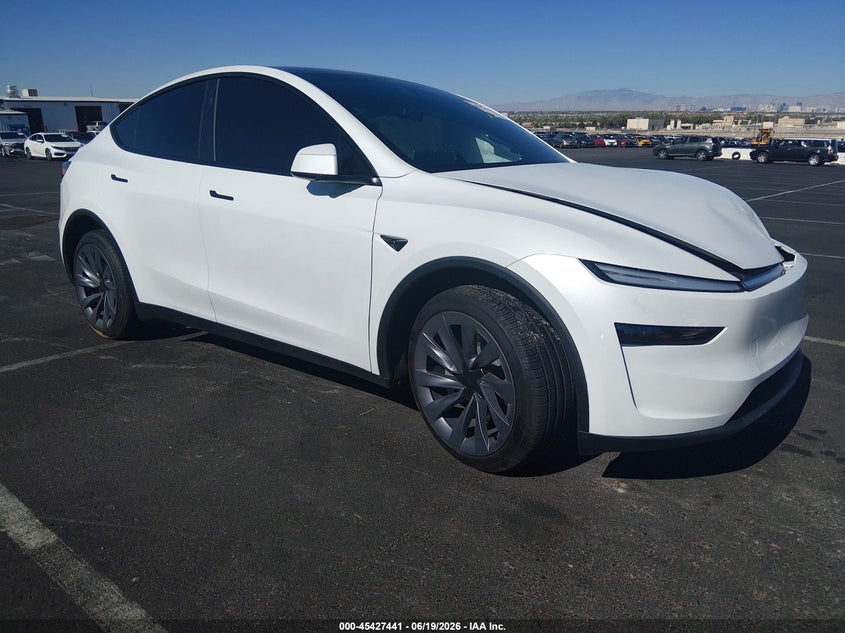 2026 Tesla Model y VIN 7SAYGDED6TF585032 — IAAI salvage auction photo