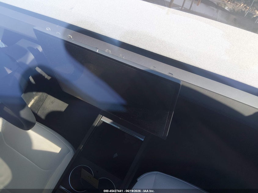 2026 Tesla Model y VIN 7SAYGDED6TF585032 IAAI salvage auction — FRONT END, Salvage Title, sold $14,900 on 2026-07-30 (photo 7)