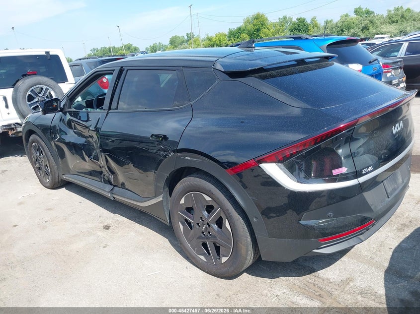 2025 Kia Ev6 VIN 5XYC3DJC2SG011664 IAAI salvage auction — LEFT SIDE, Salvage Title, sold $18,400 on 2026-08-20 (photo 3)
