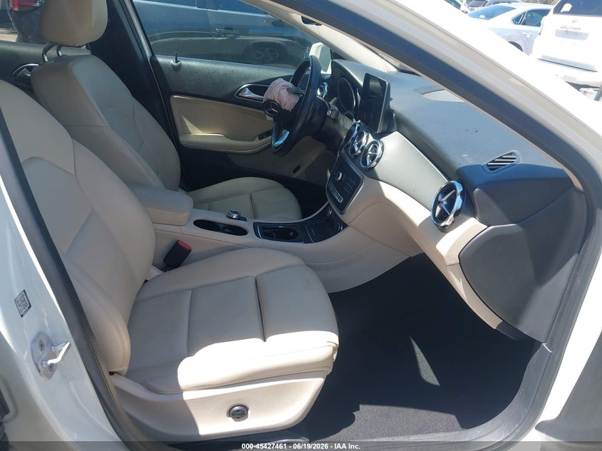 2018 Mercedes-benz Gla-klasse VIN WDCTG4EB4JJ443252 IAAI salvage auction — RIGHT FRONT, Salvage (California), sold $5,850 on 2026-07-27 (photo 5)