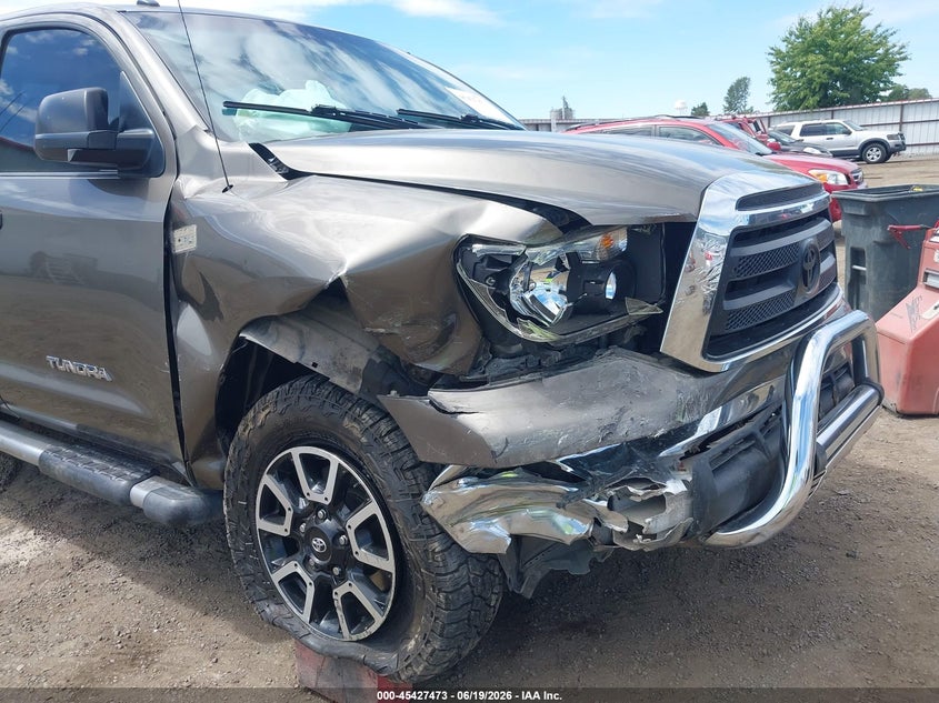 2010 Toyota Tundra VIN 5TFDY5F10AX101880 IAAI salvage auction — RIGHT FRONT, Bill Of Sale (Washington), sold $4,150 on 2026-08-01 (photo 6)