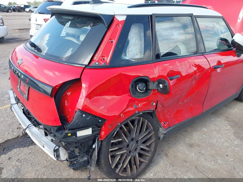 2025 Mini Hard top VIN WMW53GD03S2W38991 IAAI salvage auction — SIDE, Wait Title, sold $8,100 on 2026-08-13 (photo 6)