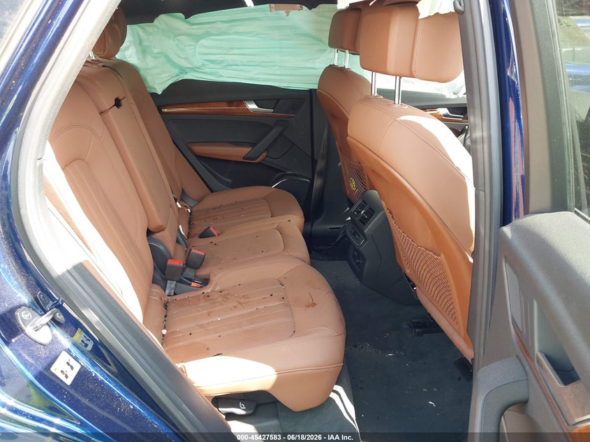 2021 Audi Q5 VIN WA1AAAFY0M2054987 IAAI salvage auction — FRONT & REAR, Salvage (Idaho), sold $2,075 on 2026-07-20 (photo 8)