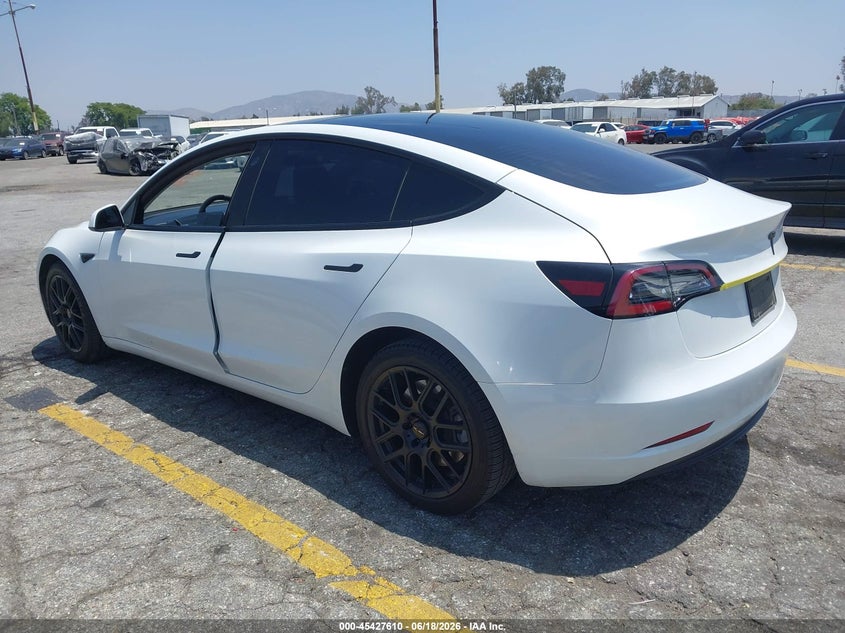 2023 Tesla Model 3 VIN 5YJ3E1EAXPF396620 IAAI salvage auction — FRONT END, Salvage Title, sold $4,250 on 2026-07-29 (photo 3)