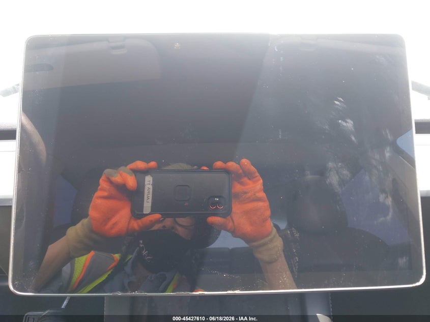 2023 Tesla Model 3 VIN 5YJ3E1EAXPF396620 IAAI salvage auction — FRONT END, Salvage Title, sold $4,250 on 2026-07-29 (photo 7)