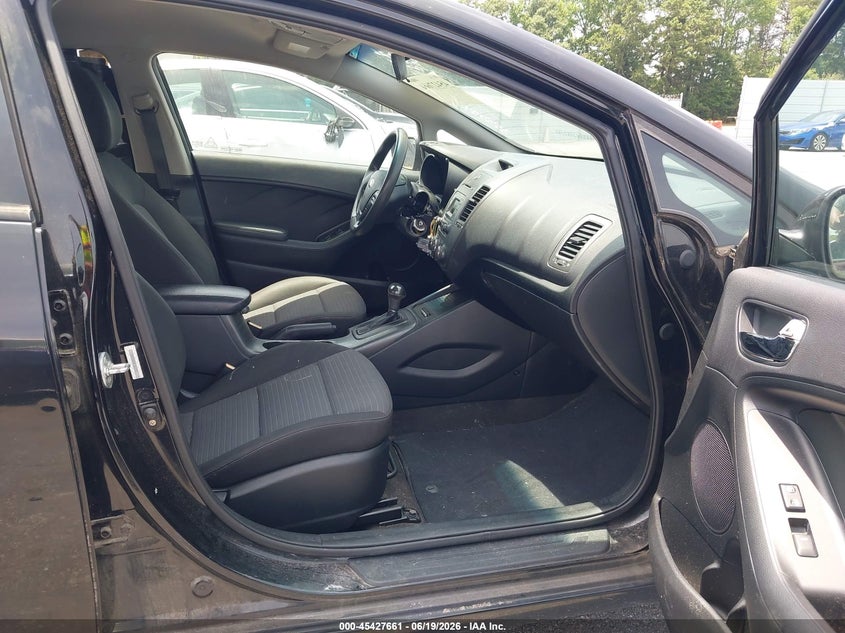 2015 Kia Forte VIN KNAFX4A69F5353734 IAAI salvage auction — NORMAL WEAR, Repossession Paperwork (Georgia), sold $1,900 on 2026-07-15 (photo 5)
