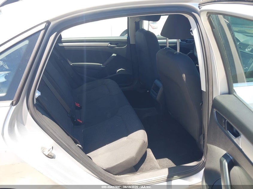 2016 Volkswagen Passat VIN 1VWAS7A3XGC029172 IAAI salvage auction — SIDE, Salvage Title, sold $1,550 on 2026-07-28 (photo 8)