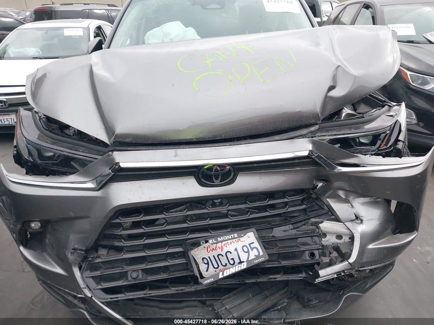 2025 Toyota Highlander VIN 5TDACAB52SS051266 IAAI salvage auction — FRONT END, Salvage Title, sold $20,975 on 2026-07-15 (photo 6)